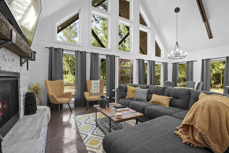 Lost in the Music- 1 BR with Loft Sleeps 8