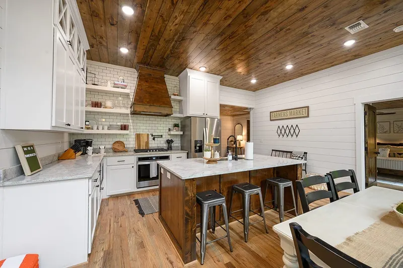 Ravenswood -2 BR+loft-Eagle Mountain East