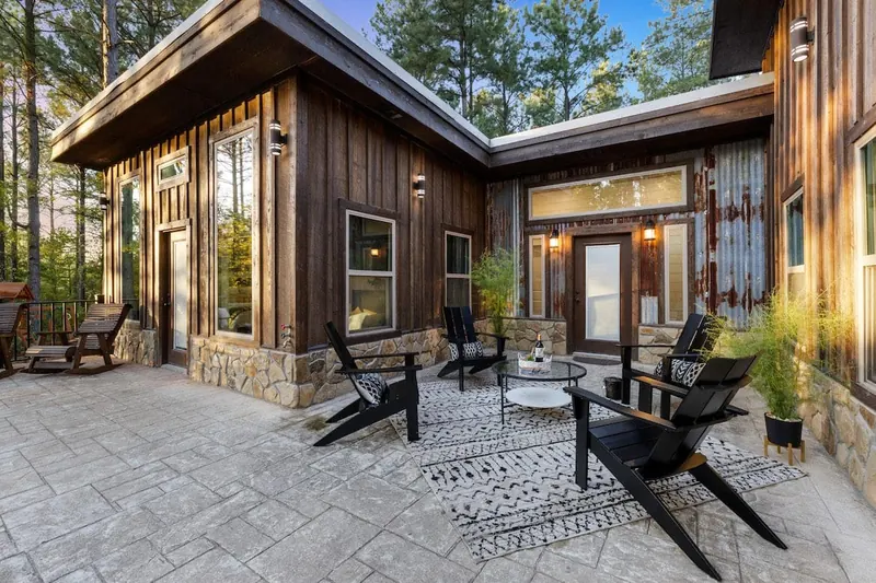 Rustic Hillside Hideaway-2 BR+Bunk-Timber Creek