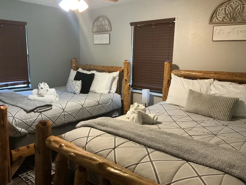 The Longhorn Lodge