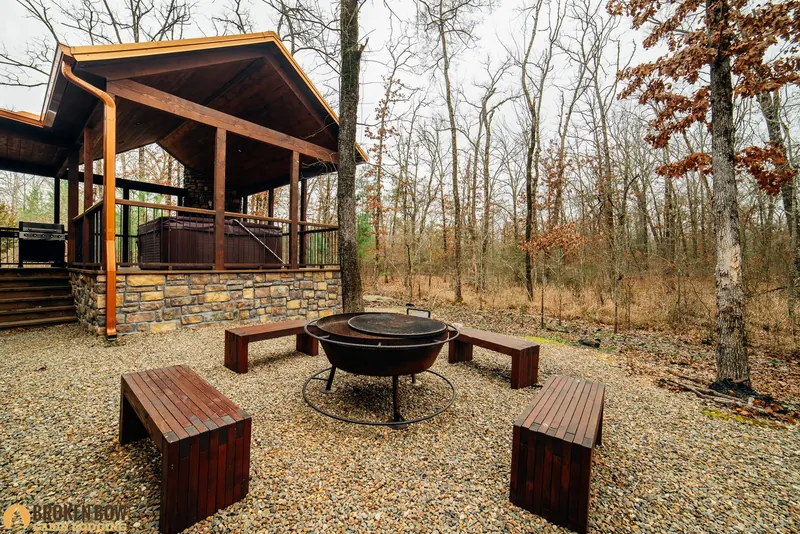 Twin Cedars Lodge