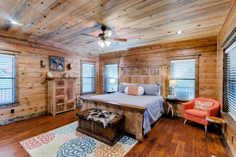Twin Bears Lodge
