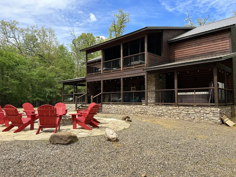 Bear Bottom Lodge